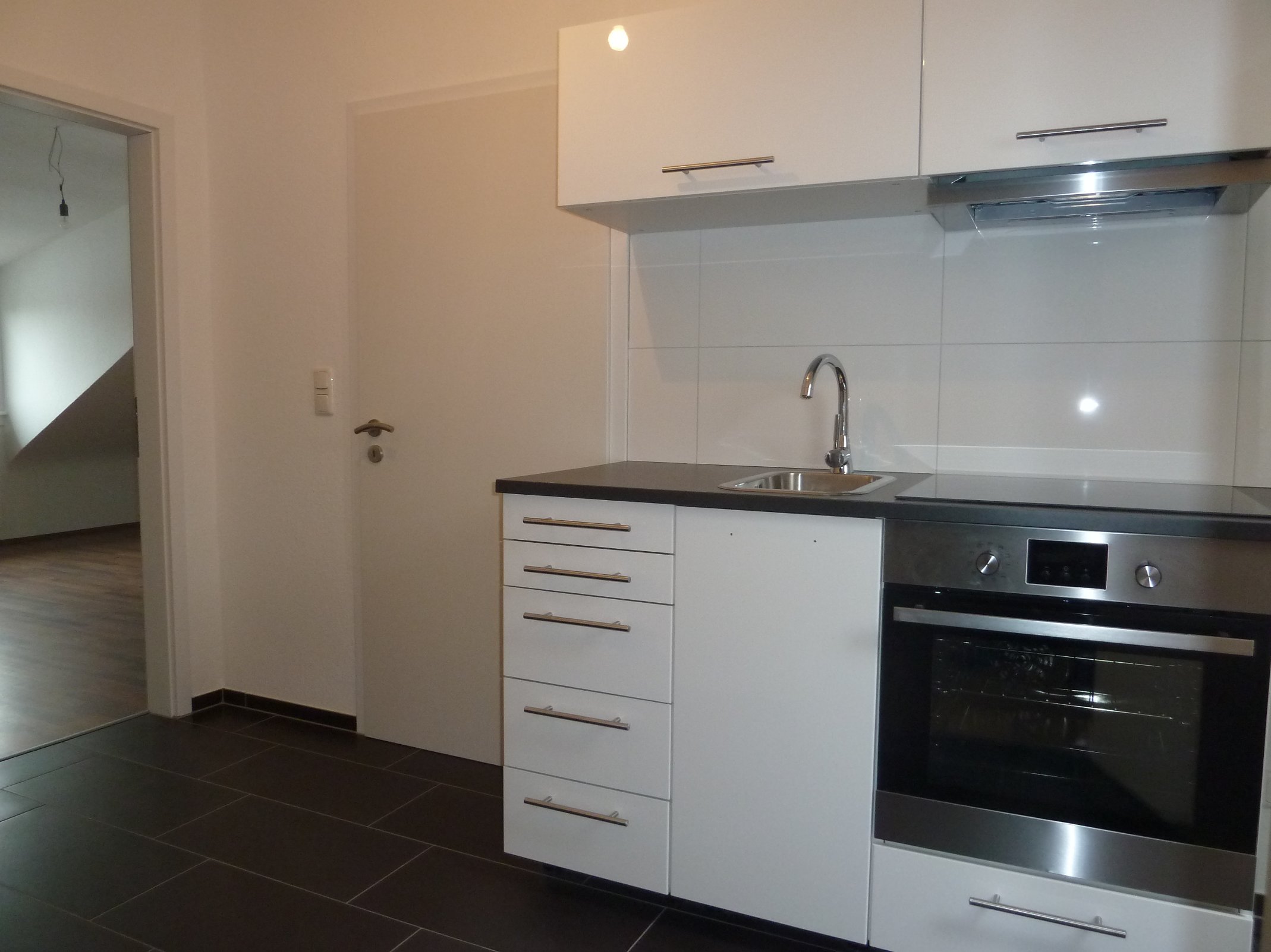 Bessungen - Singlewohnung im Dachgeschoss - Einbauküche! bei Degenhardt Immobilien