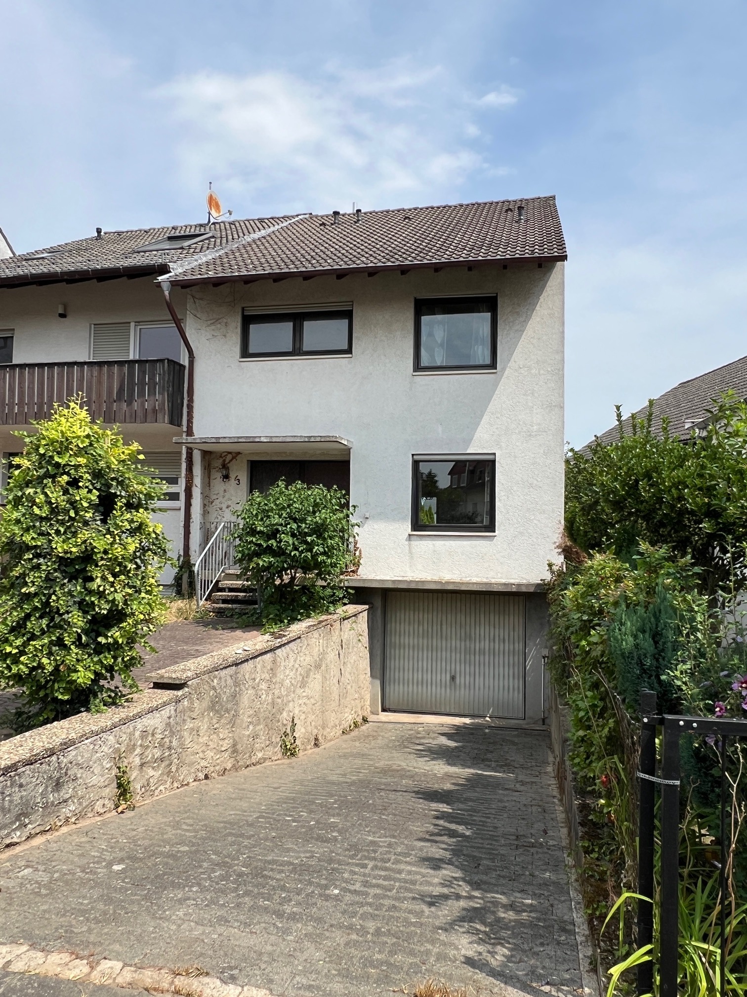 Doppelhaushälfte mit zusätzlichem Ausbaupotenzial in ruhiger Lage von Georgenhausen bei Degenhardt Immobilien